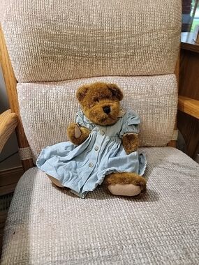 JB BEAN Boyd Bear in Light Blue Dress - Collectors